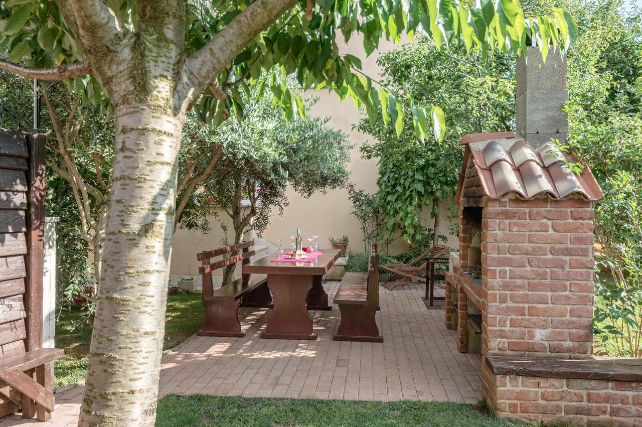 Apartment San Ližnjan Екстериор снимка
